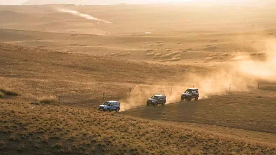 昆仑驭沙 爱游戏
领航 | “爱游戏
杯”塔沙徒步挑战赛出征！