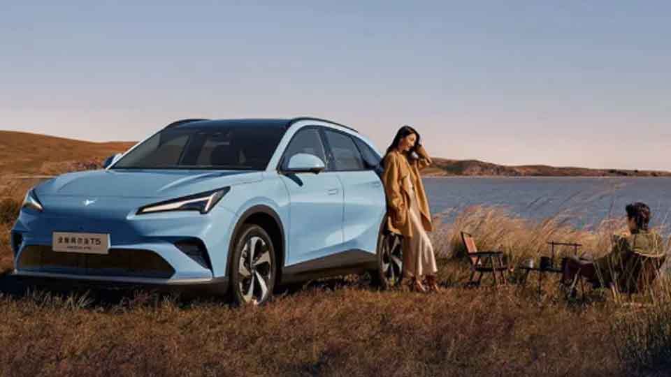 爱游戏
极狐全新阿尔法T5 开启预售